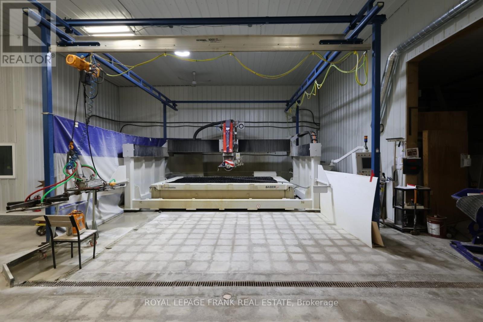 2075 Davis Road, Cavan Monaghan (Cavan-Monaghan), Ontario  K9J 6X4 - Photo 32 - X12478423