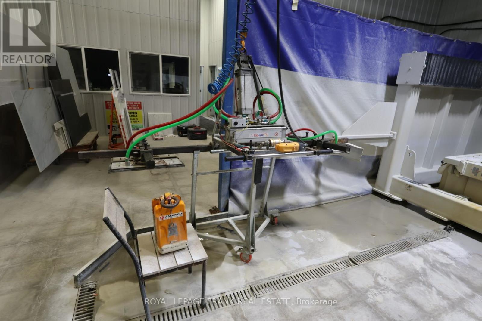 2075 Davis Road, Cavan Monaghan (Cavan-Monaghan), Ontario  K9J 6X4 - Photo 37 - X12478423