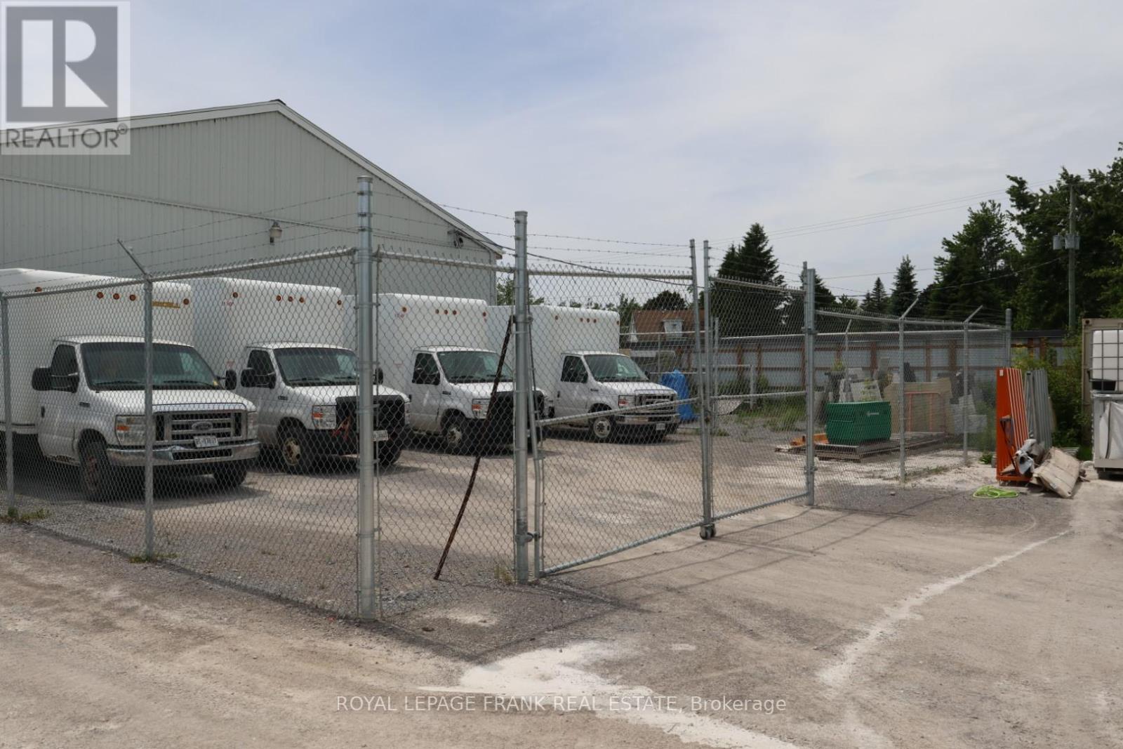 2075 Davis Road, Cavan Monaghan (Cavan-Monaghan), Ontario  K9J 6X4 - Photo 7 - X12478423