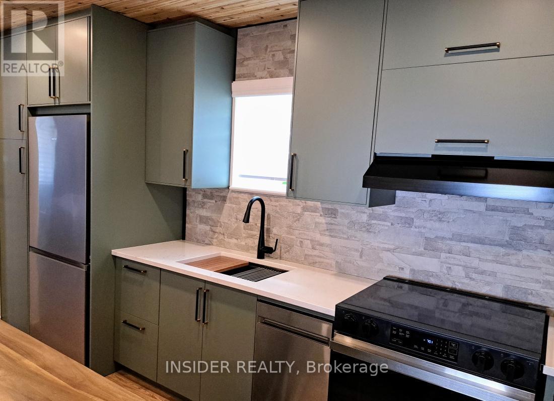 658 Brown Street, Peterborough (Otonabee Ward 1), Ontario  K9J 4K5 - Photo 10 - X12478026