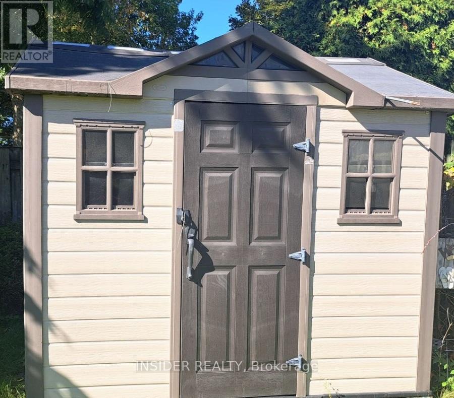 658 Brown Street, Peterborough (Otonabee Ward 1), Ontario  K9J 4K5 - Photo 35 - X12478026