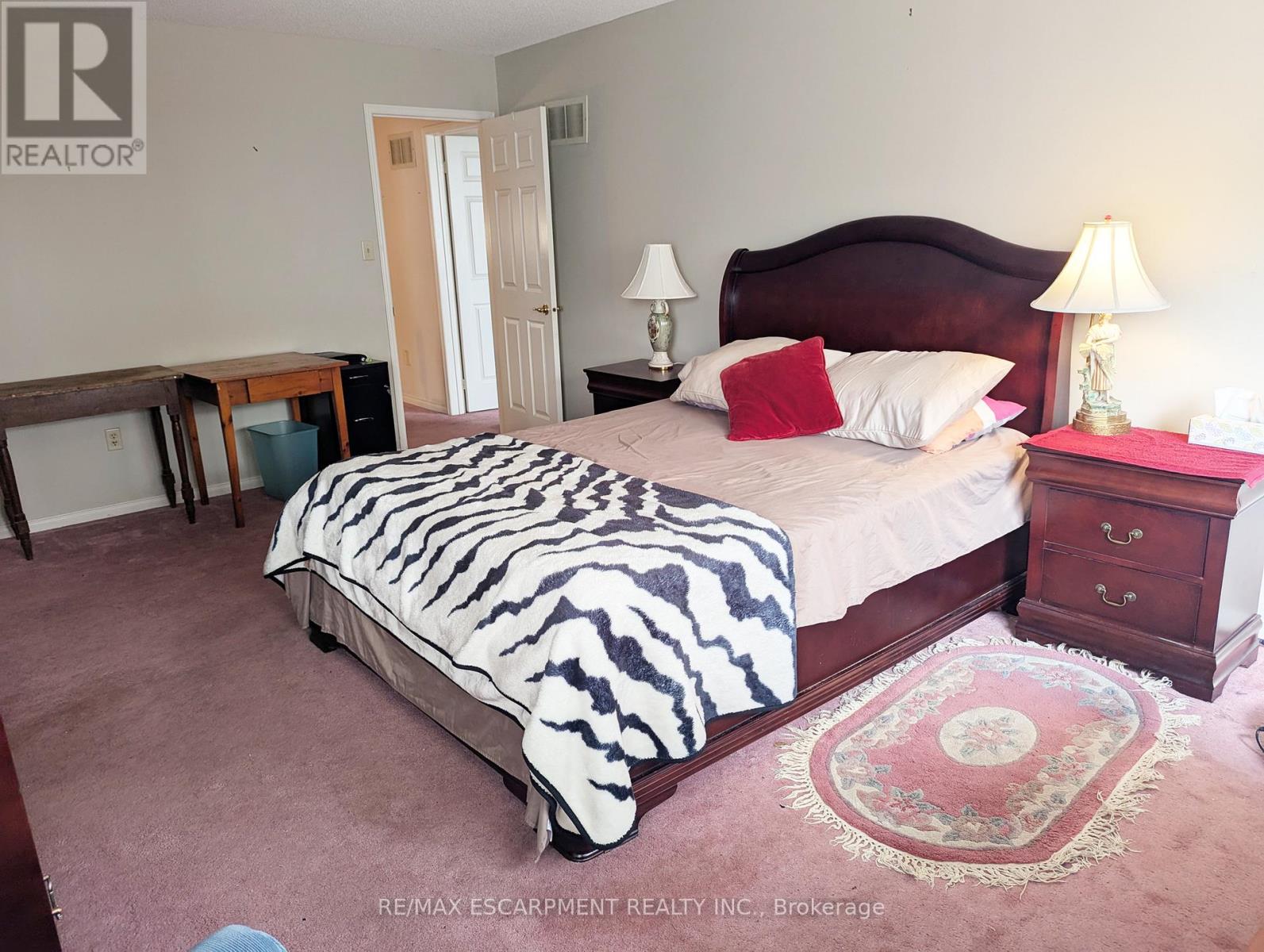 537 Westman Avenue, Peterborough (Otonabee Ward 1), Ontario  K9K 2E6 - Photo 23 - X12478060