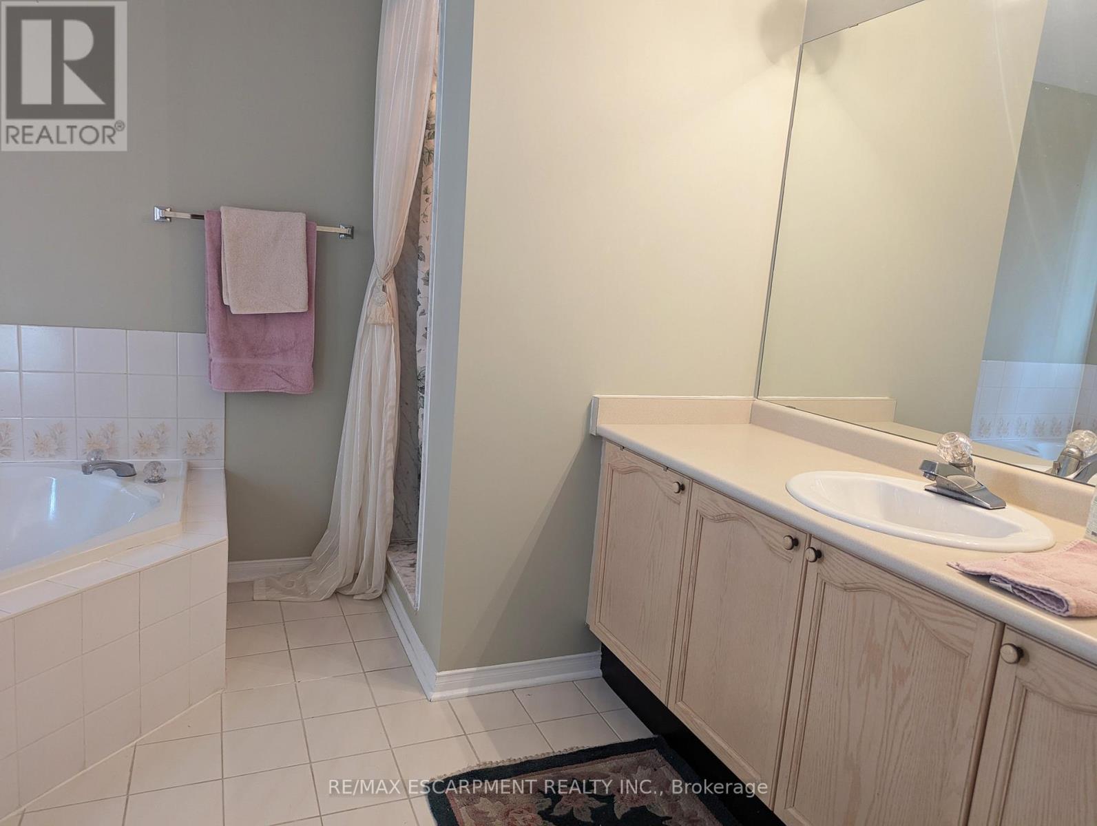 537 Westman Avenue, Peterborough (Otonabee Ward 1), Ontario  K9K 2E6 - Photo 24 - X12478060