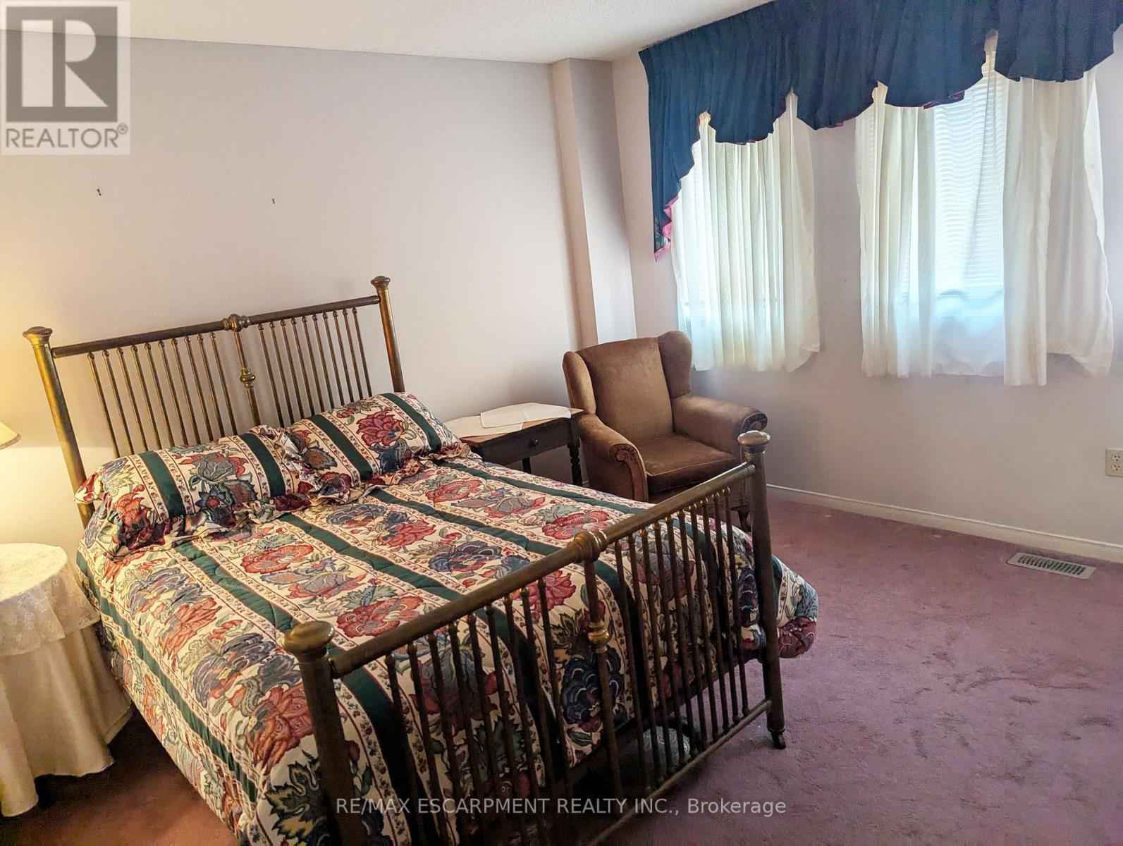 537 Westman Avenue, Peterborough (Otonabee Ward 1), Ontario  K9K 2E6 - Photo 28 - X12478060