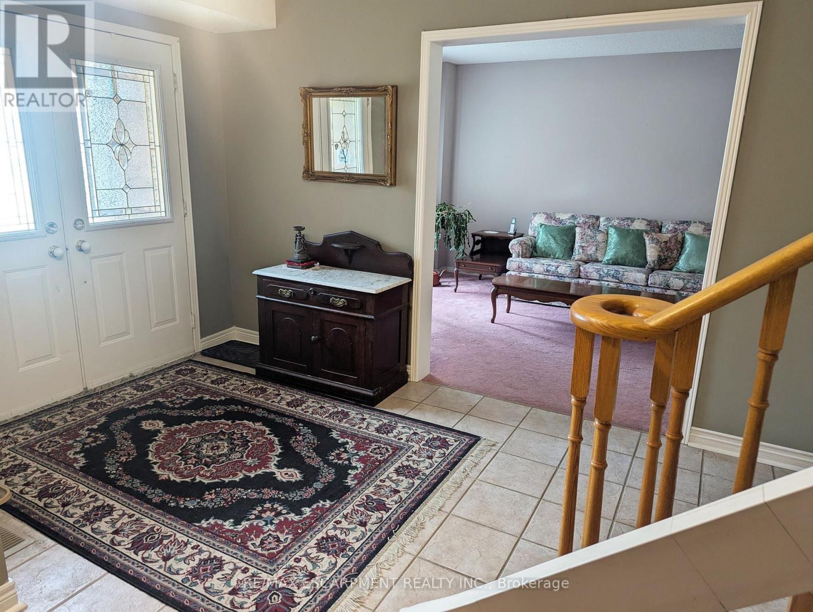 537 Westman Avenue, Peterborough (Otonabee Ward 1), Ontario  K9K 2E6 - Photo 4 - X12478060