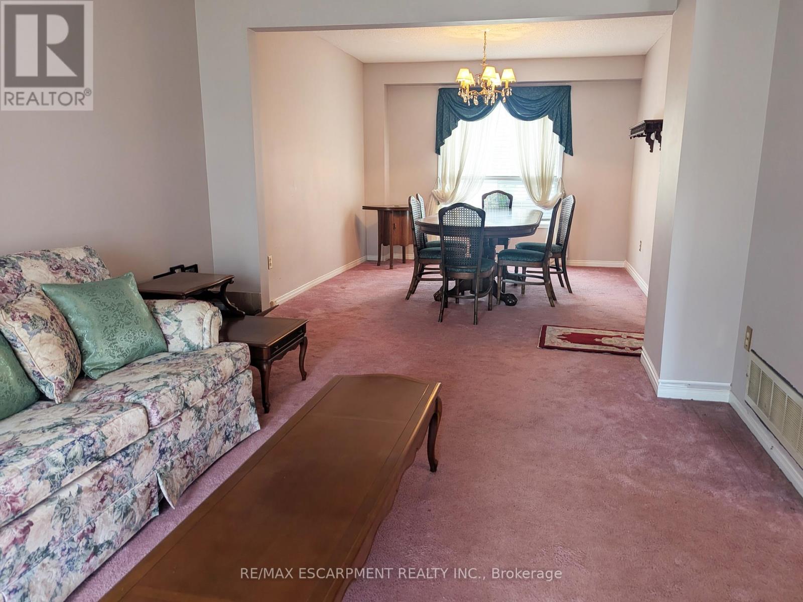 537 Westman Avenue, Peterborough (Otonabee Ward 1), Ontario  K9K 2E6 - Photo 7 - X12478060