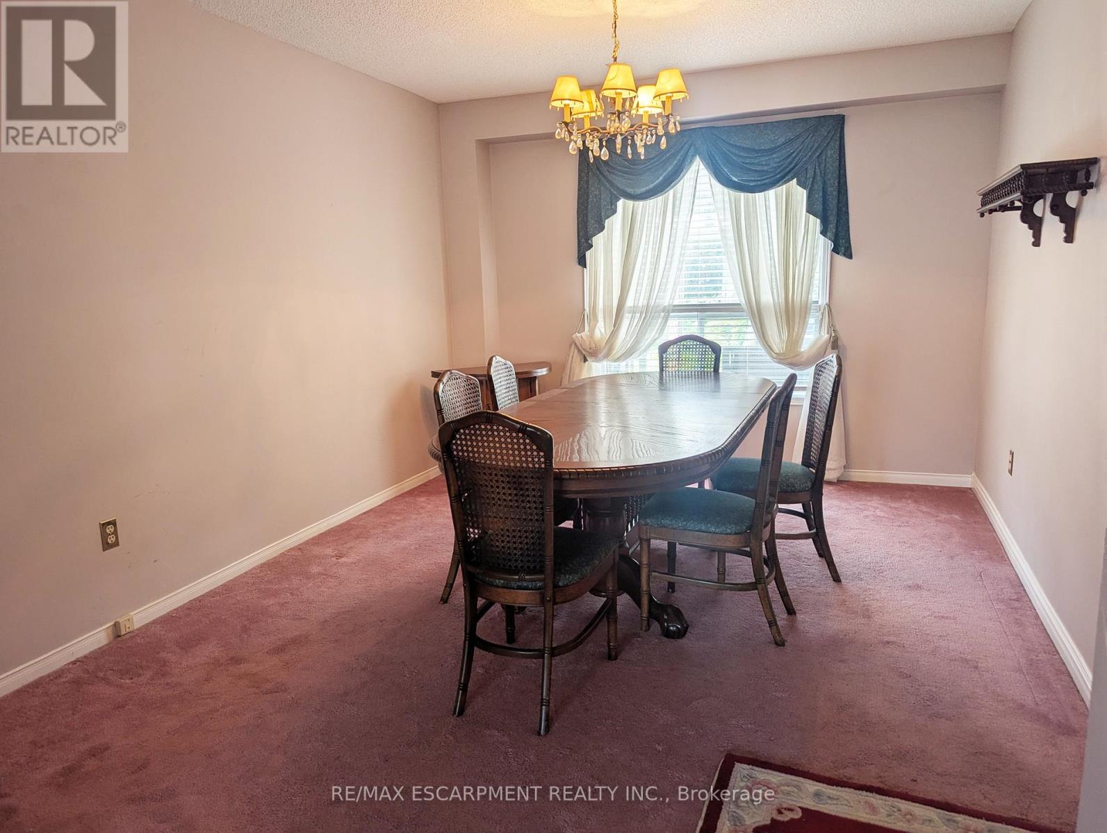 537 Westman Avenue, Peterborough (Otonabee Ward 1), Ontario  K9K 2E6 - Photo 8 - X12478060