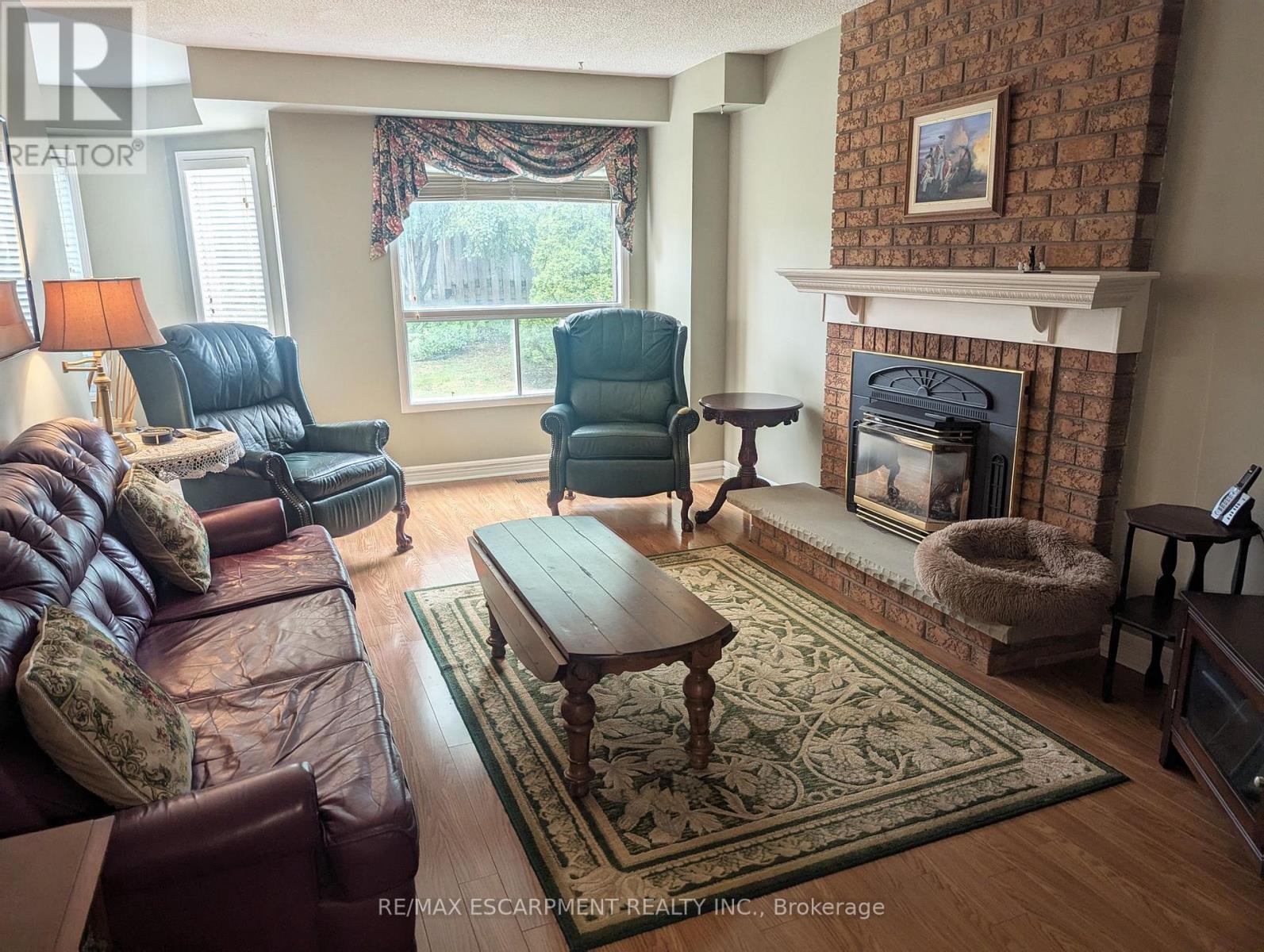 537 Westman Avenue, Peterborough (Otonabee Ward 1), Ontario  K9K 2E6 - Photo 9 - X12478060