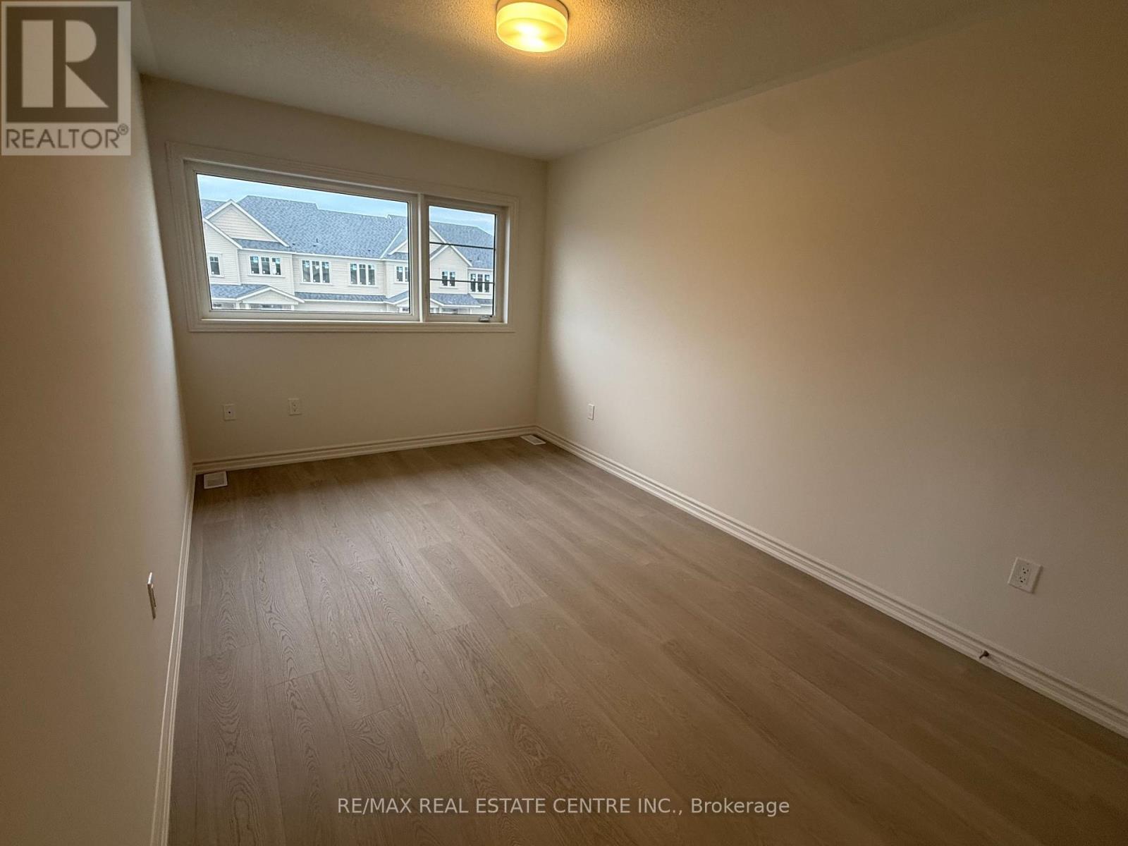 103 Sanderson Drive, Kawartha Lakes (Lindsay), Ontario  K9V 0S8 - Photo 25 - X12478196