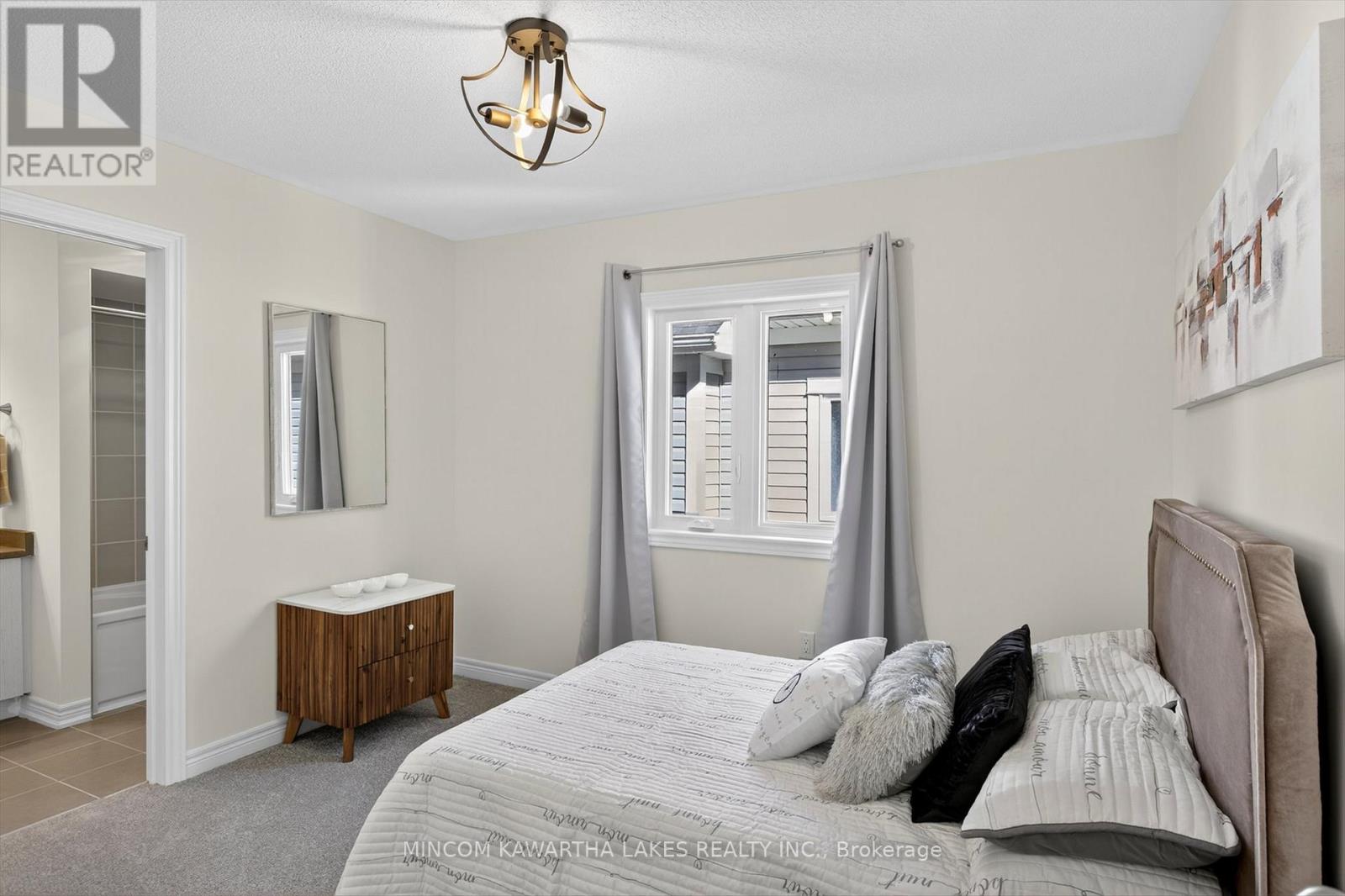 203 O'neil Street, Peterborough (Monaghan Ward 2), Ontario  K9K 0H5 - Photo 33 - X12478461