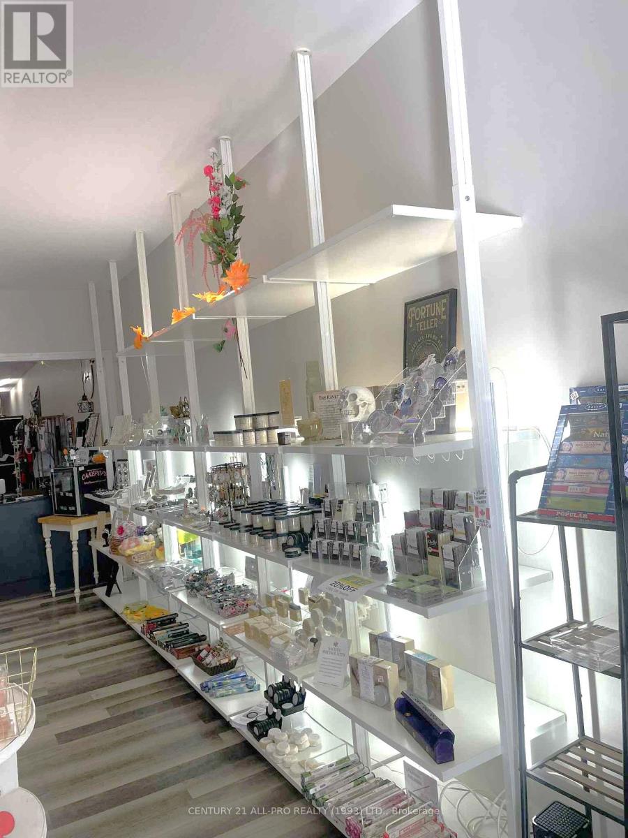 50 Front Street N, Trent Hills (Campbellford), Ontario  K0L 1L0 - Photo 6 - X12478579