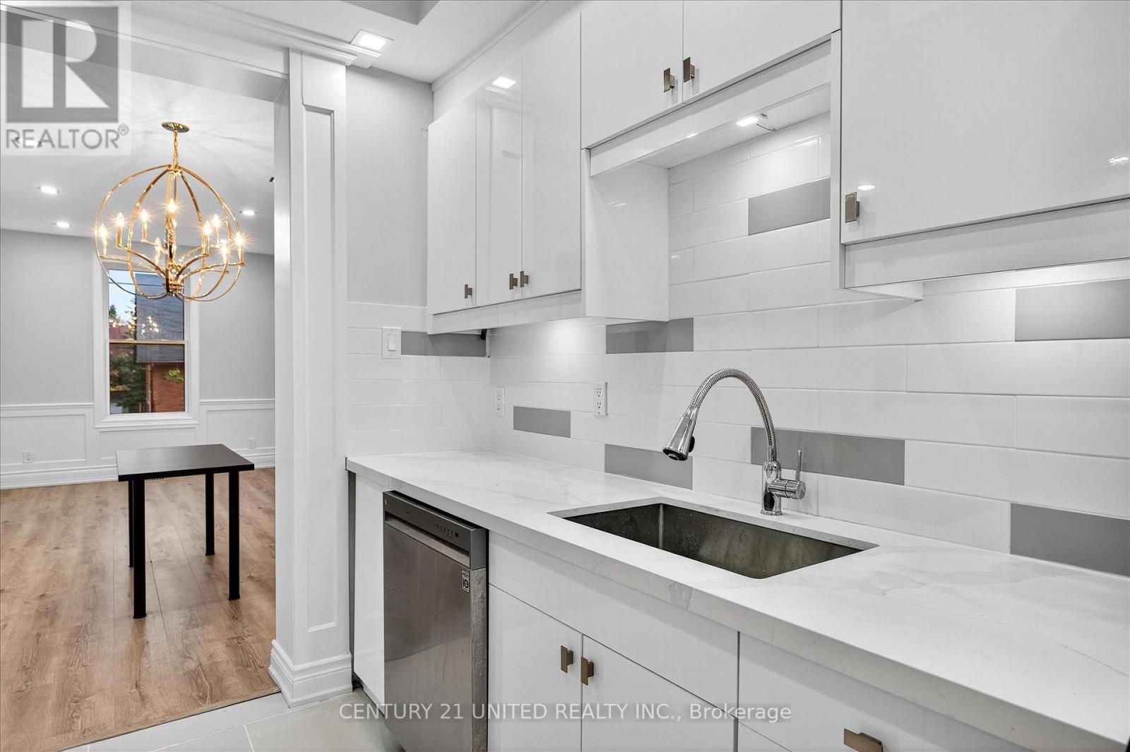 504 Aylmer Street N, Peterborough (Town Ward 3), Ontario  K9H 3W5 - Photo 18 - X12478831