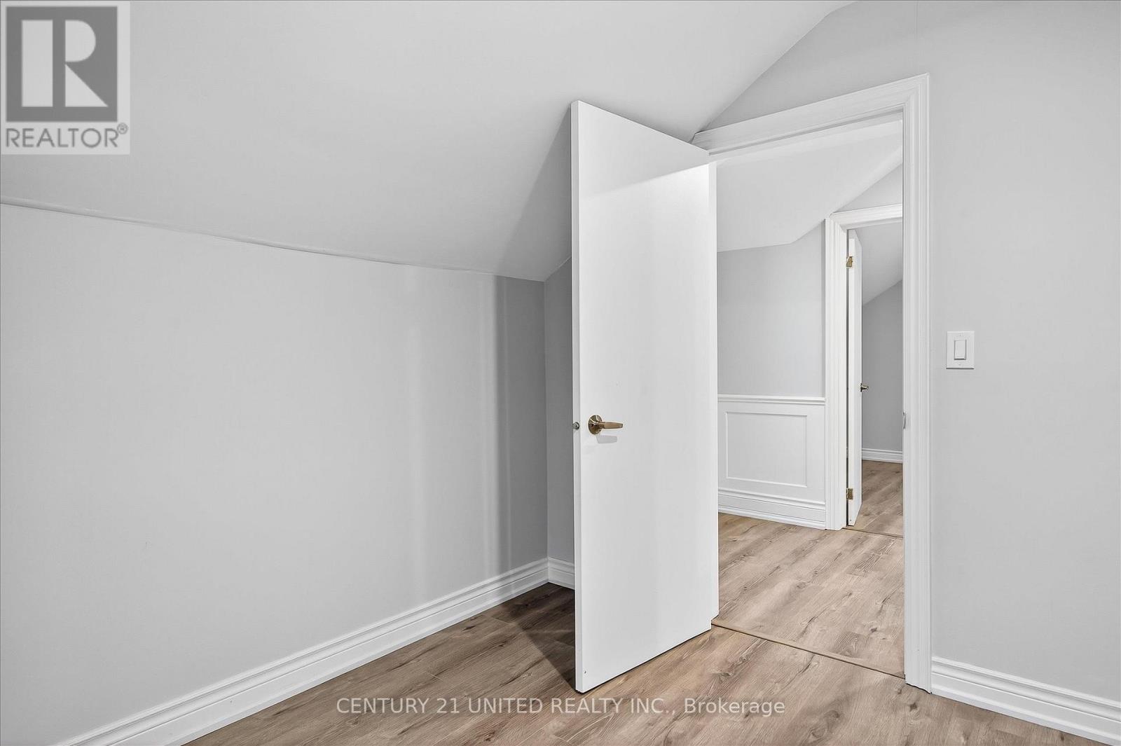 504 Aylmer Street N, Peterborough (Town Ward 3), Ontario  K9H 3W5 - Photo 29 - X12478831