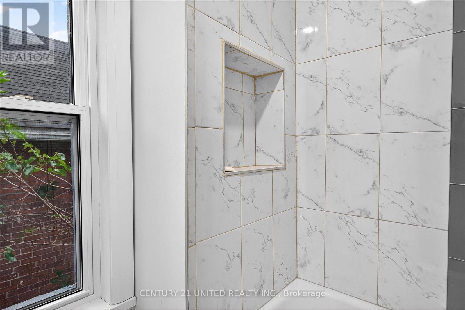 504 Aylmer Street N, Peterborough (Town Ward 3), Ontario  K9H 3W5 - Photo 37 - X12478831