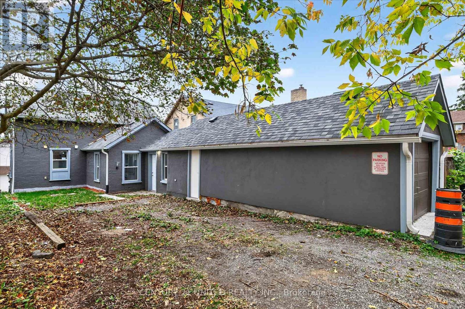 504 Aylmer Street N, Peterborough (Town Ward 3), Ontario  K9H 3W5 - Photo 41 - X12478831