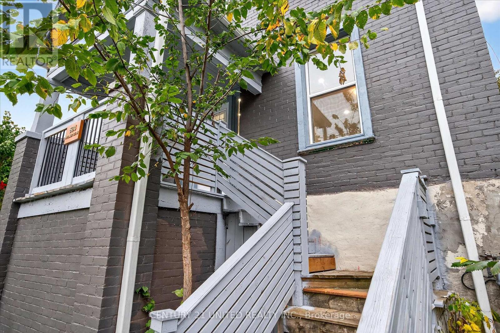 504 Aylmer Street N, Peterborough (Town Ward 3), Ontario  K9H 3W5 - Photo 5 - X12478831