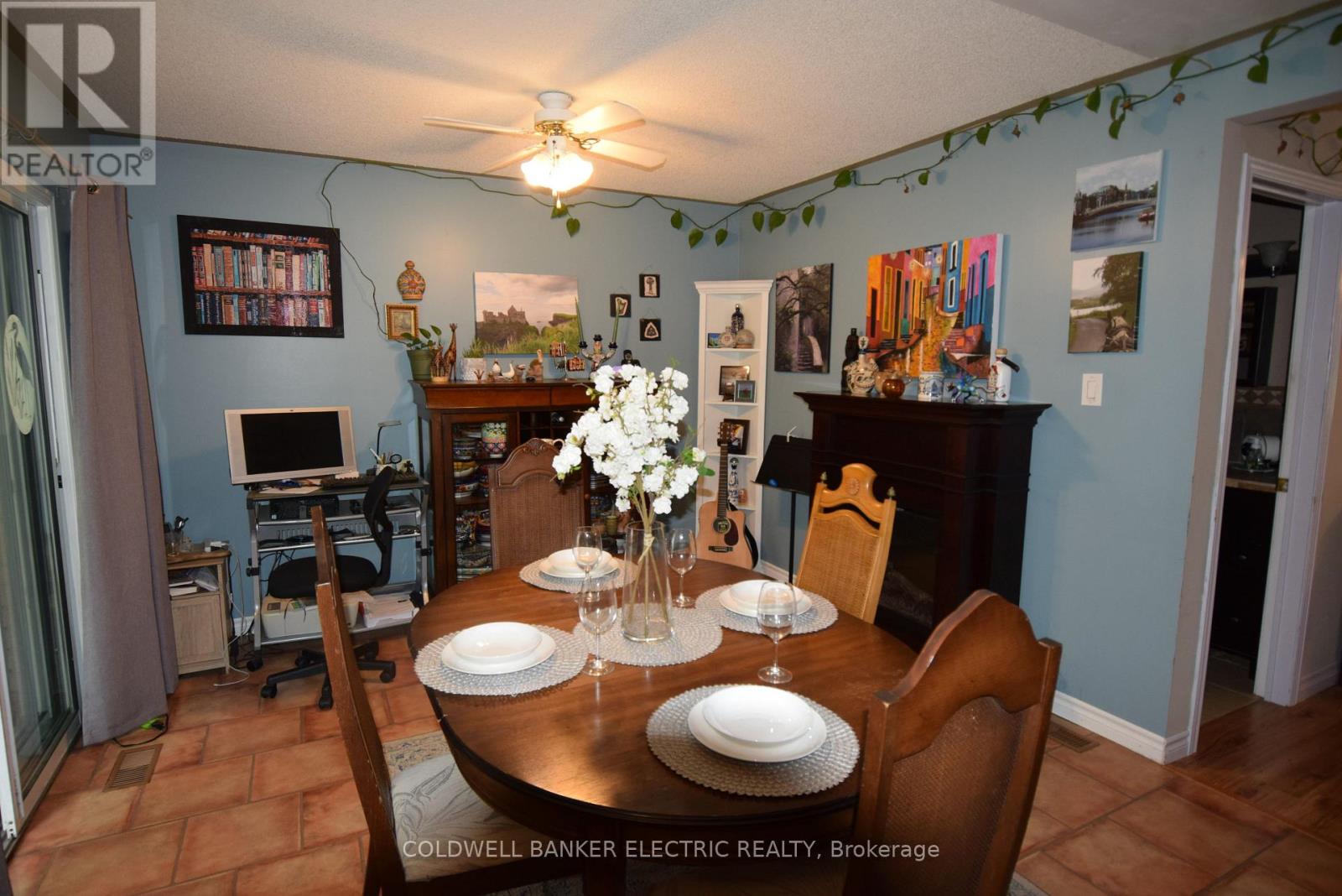 247 Towerhill Road, Peterborough (Northcrest Ward 5), Ontario  K9H 7N1 - Photo 13 - X12478866