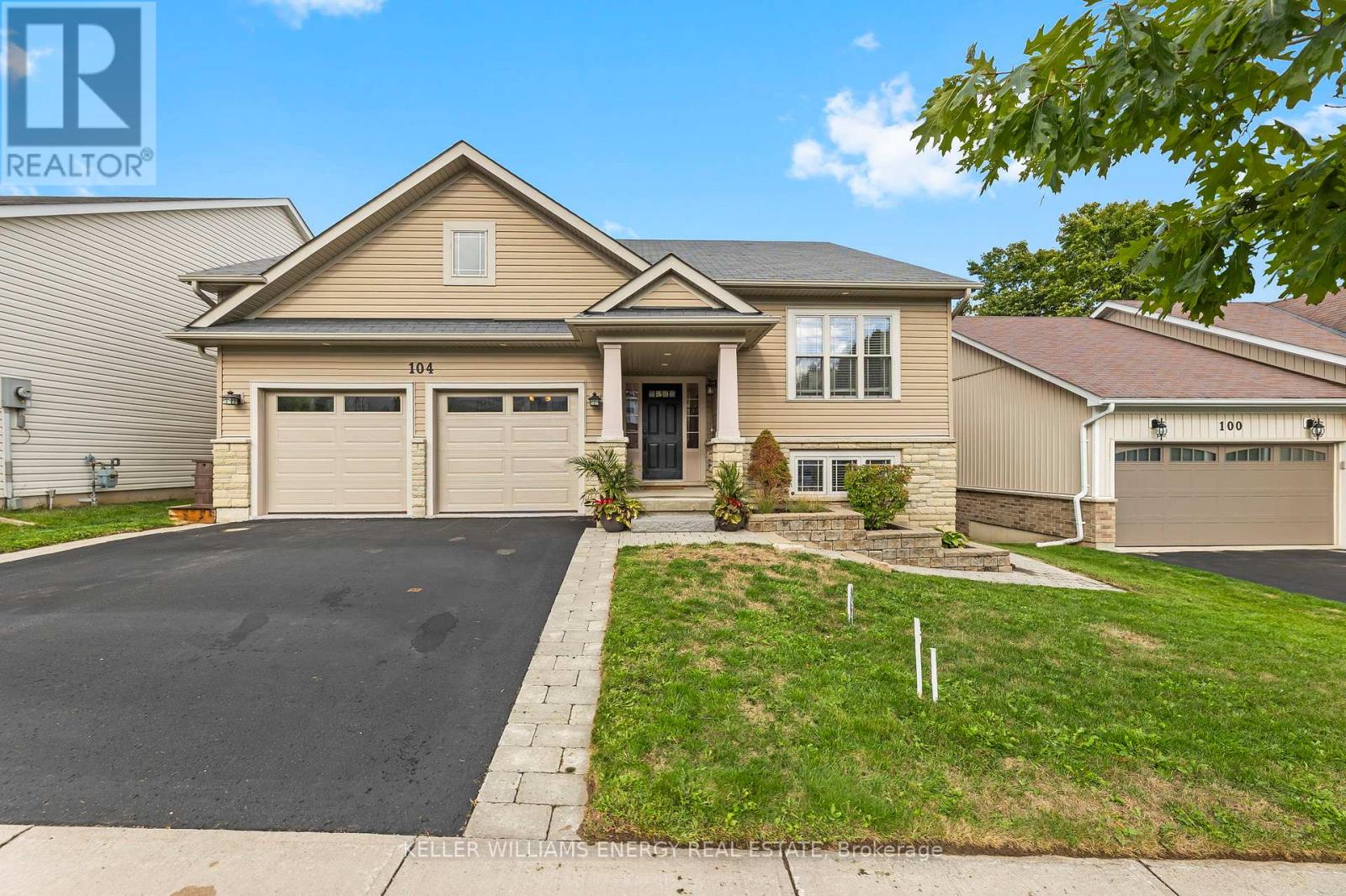 104 Bowen Drive, Peterborough (Northcrest Ward 5), Ontario  K9H 0B8 - Photo 1 - X12478882