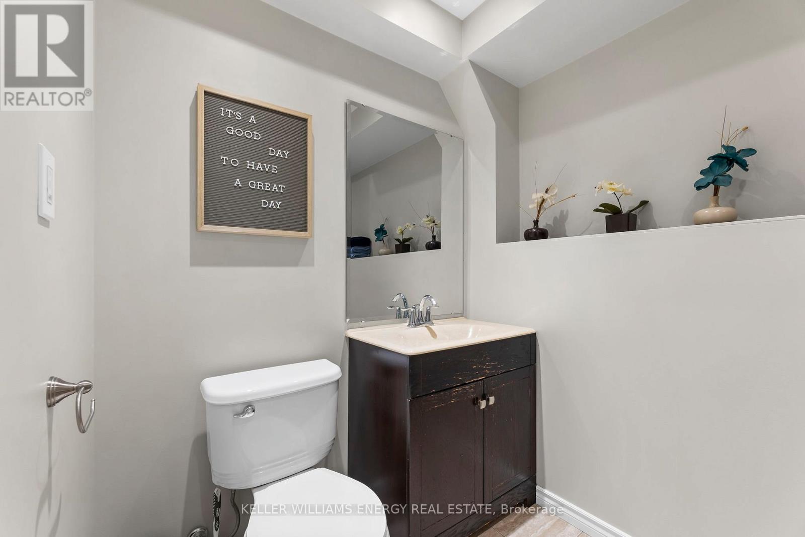 104 Bowen Drive, Peterborough (Northcrest Ward 5), Ontario  K9H 0B8 - Photo 26 - X12478882