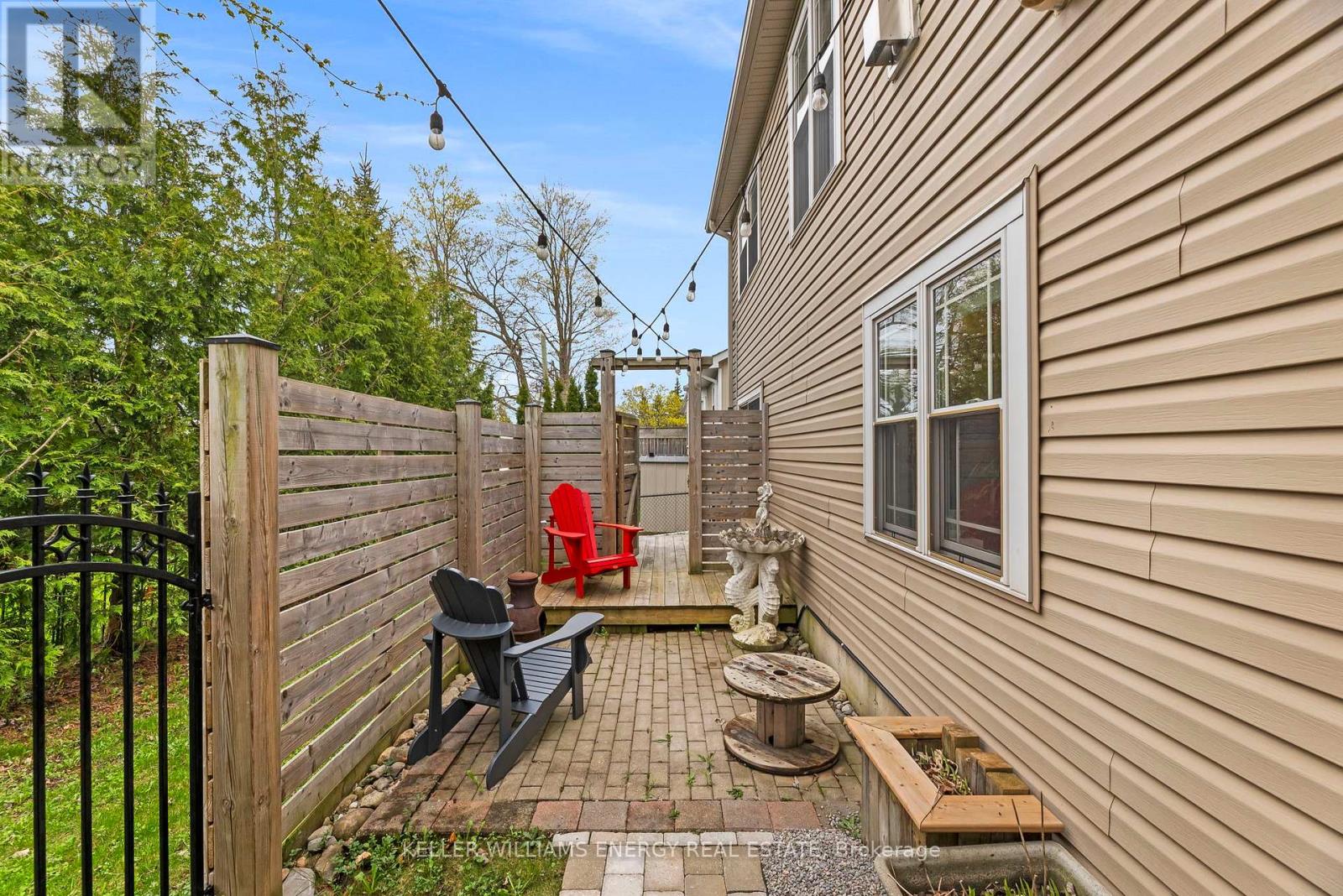 104 Bowen Drive, Peterborough (Northcrest Ward 5), Ontario  K9H 0B8 - Photo 33 - X12478882