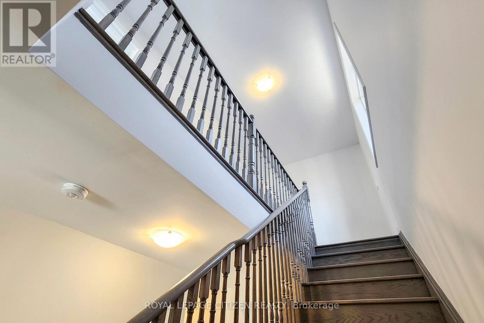 71 Butler Boulevard, Kawartha Lakes (Lindsay), Ontario  K9V 6A9 - Photo 21 - X12479235