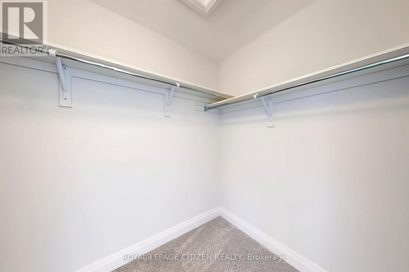 71 Butler Boulevard, Kawartha Lakes (Lindsay), Ontario  K9V 6A9 - Photo 37 - X12479235