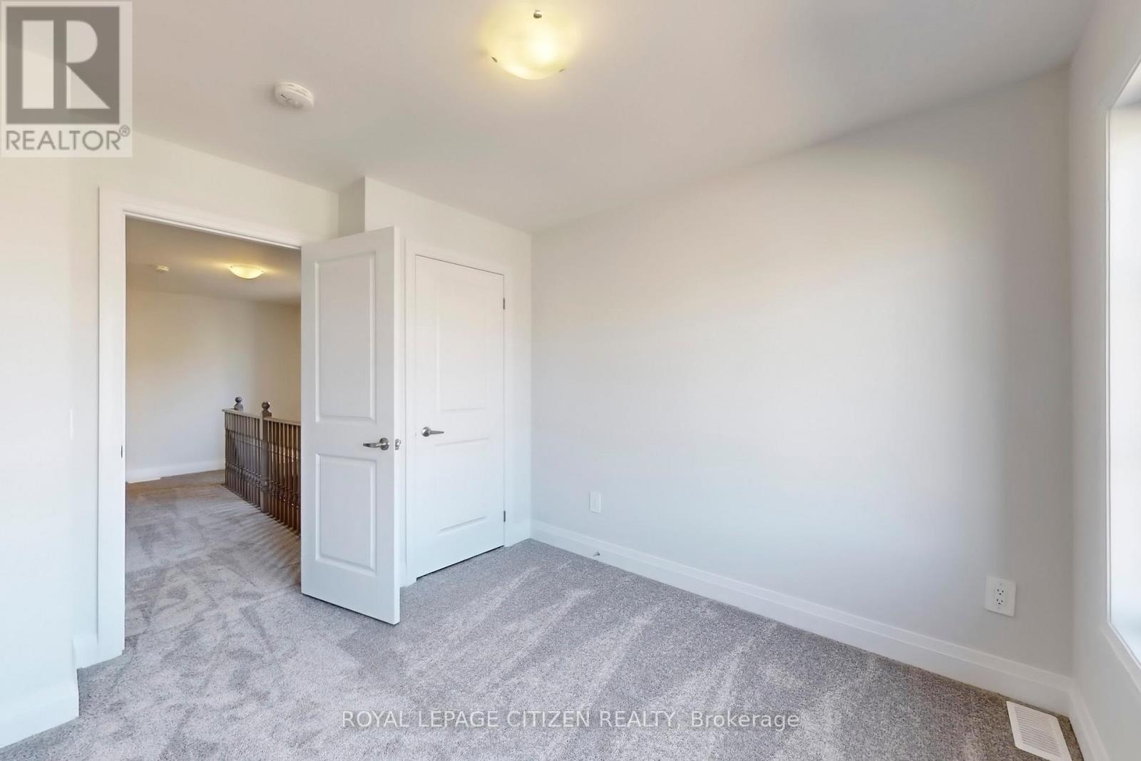 71 Butler Boulevard, Kawartha Lakes (Lindsay), Ontario  K9V 6A9 - Photo 40 - X12479235