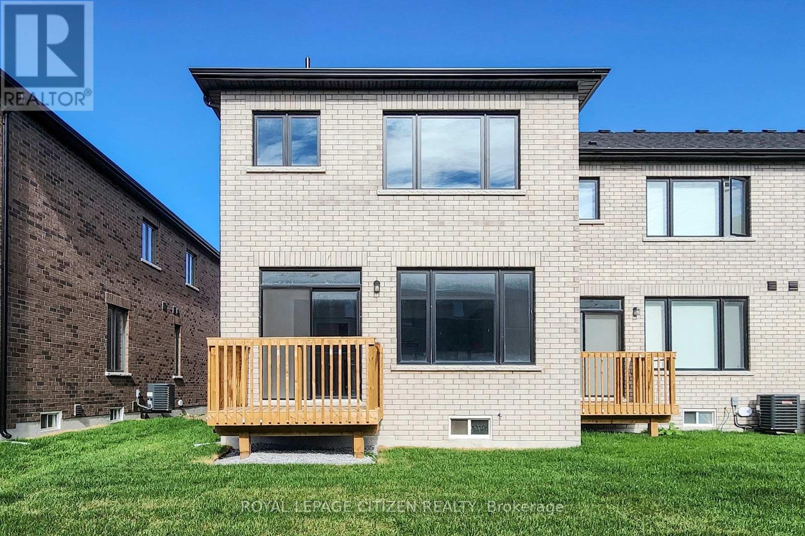 71 Butler Boulevard, Kawartha Lakes (Lindsay), Ontario  K9V 6A9 - Photo 44 - X12479235