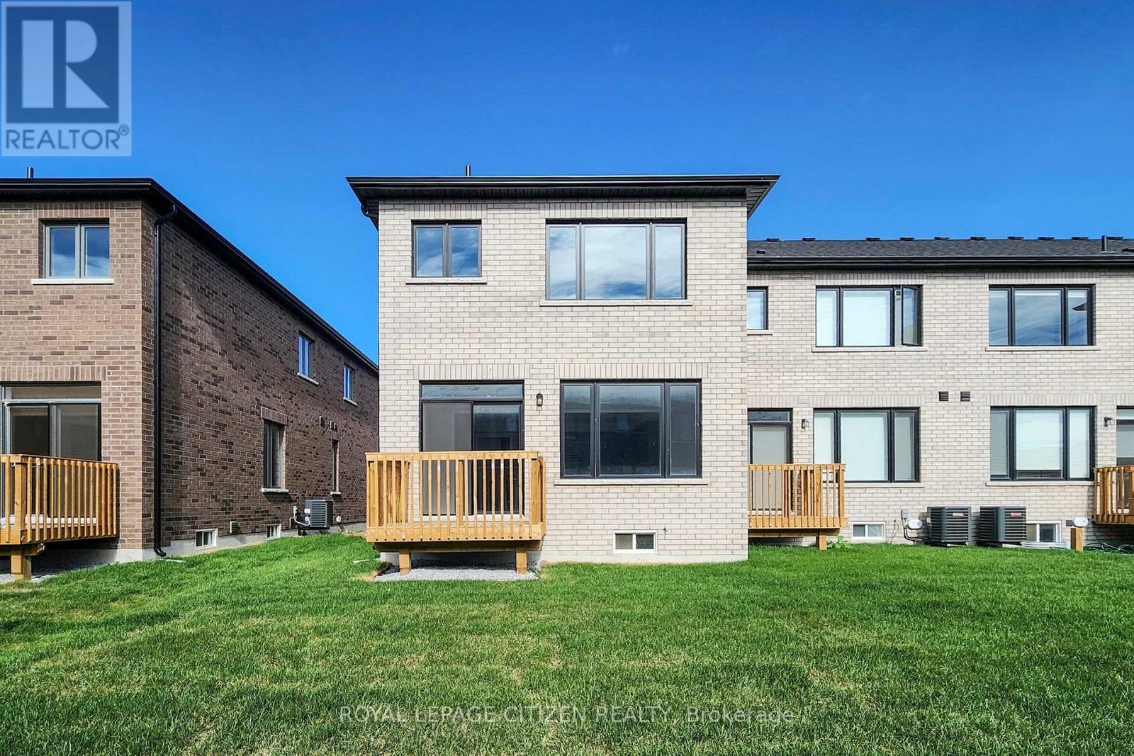 71 Butler Boulevard, Kawartha Lakes (Lindsay), Ontario  K9V 6A9 - Photo 46 - X12479235