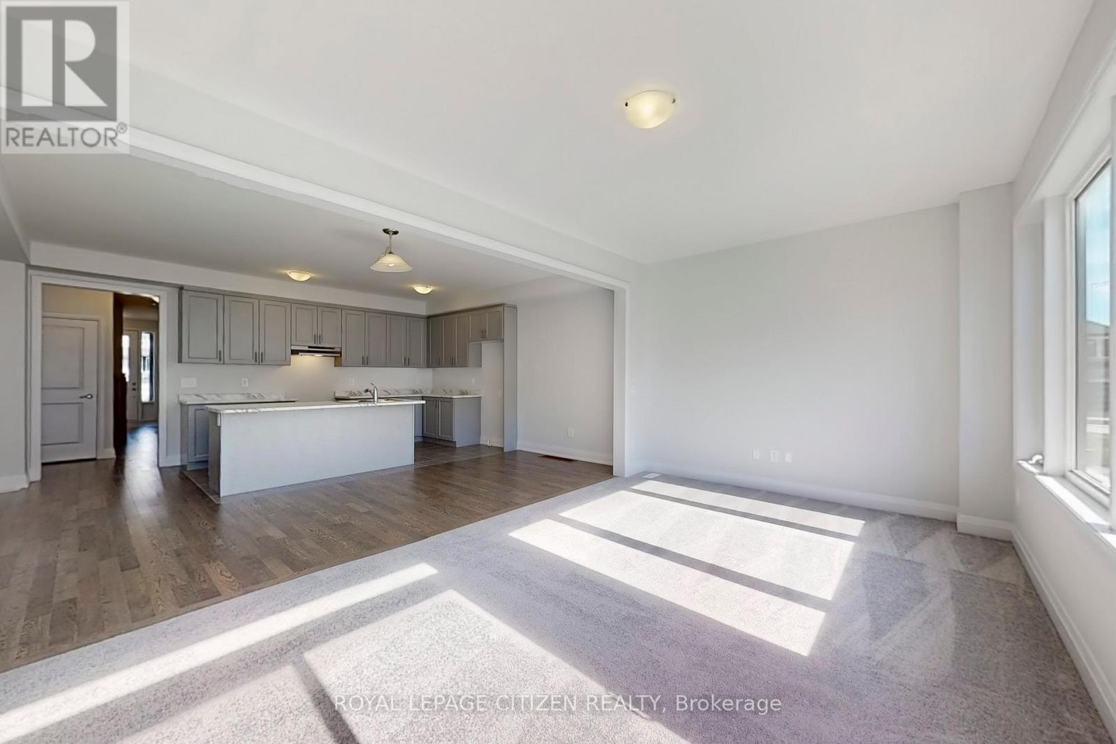 71 Butler Boulevard, Kawartha Lakes (Lindsay), Ontario  K9V 6A9 - Photo 5 - X12479235