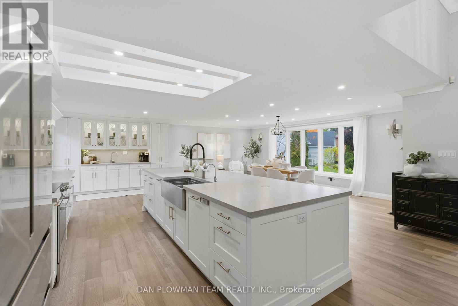 7 Oliver Court, Kawartha Lakes (Lindsay), Ontario  K9V 5V9 - Photo 10 - X12479301