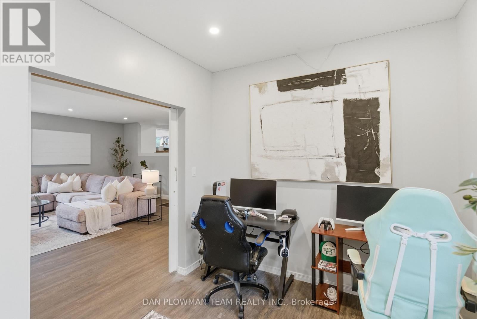 7 Oliver Court, Kawartha Lakes (Lindsay), Ontario  K9V 5V9 - Photo 17 - X12479301