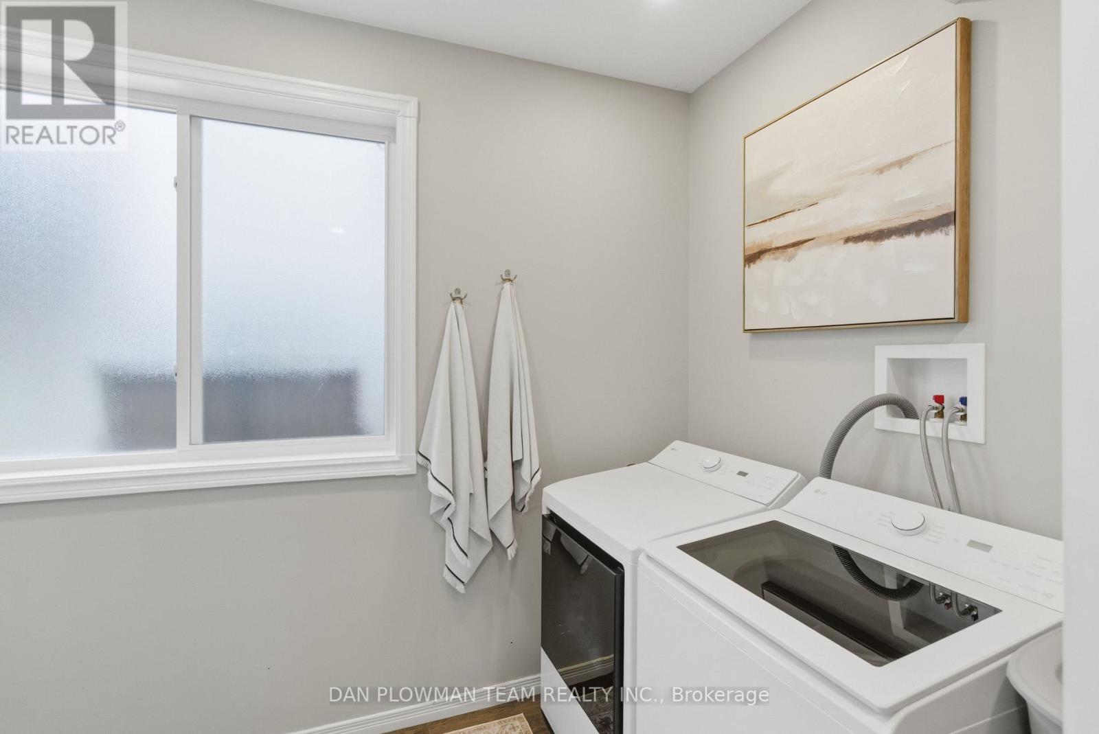 7 Oliver Court, Kawartha Lakes (Lindsay), Ontario  K9V 5V9 - Photo 31 - X12479301