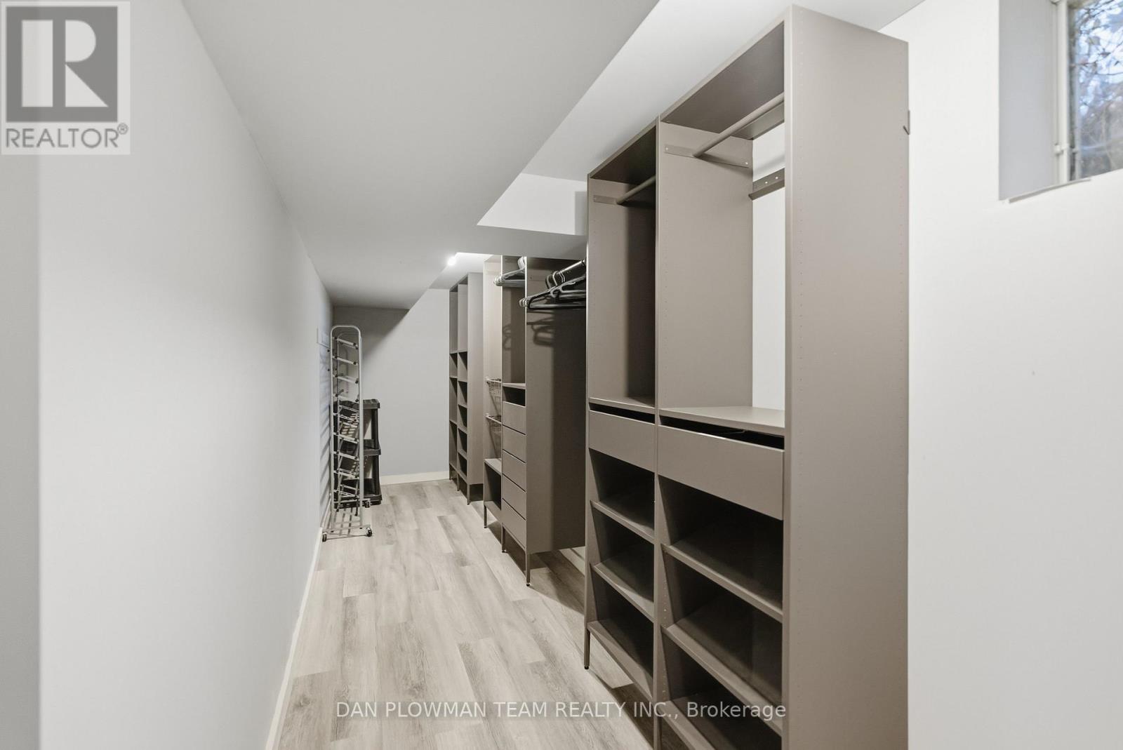 7 Oliver Court, Kawartha Lakes (Lindsay), Ontario  K9V 5V9 - Photo 40 - X12479301