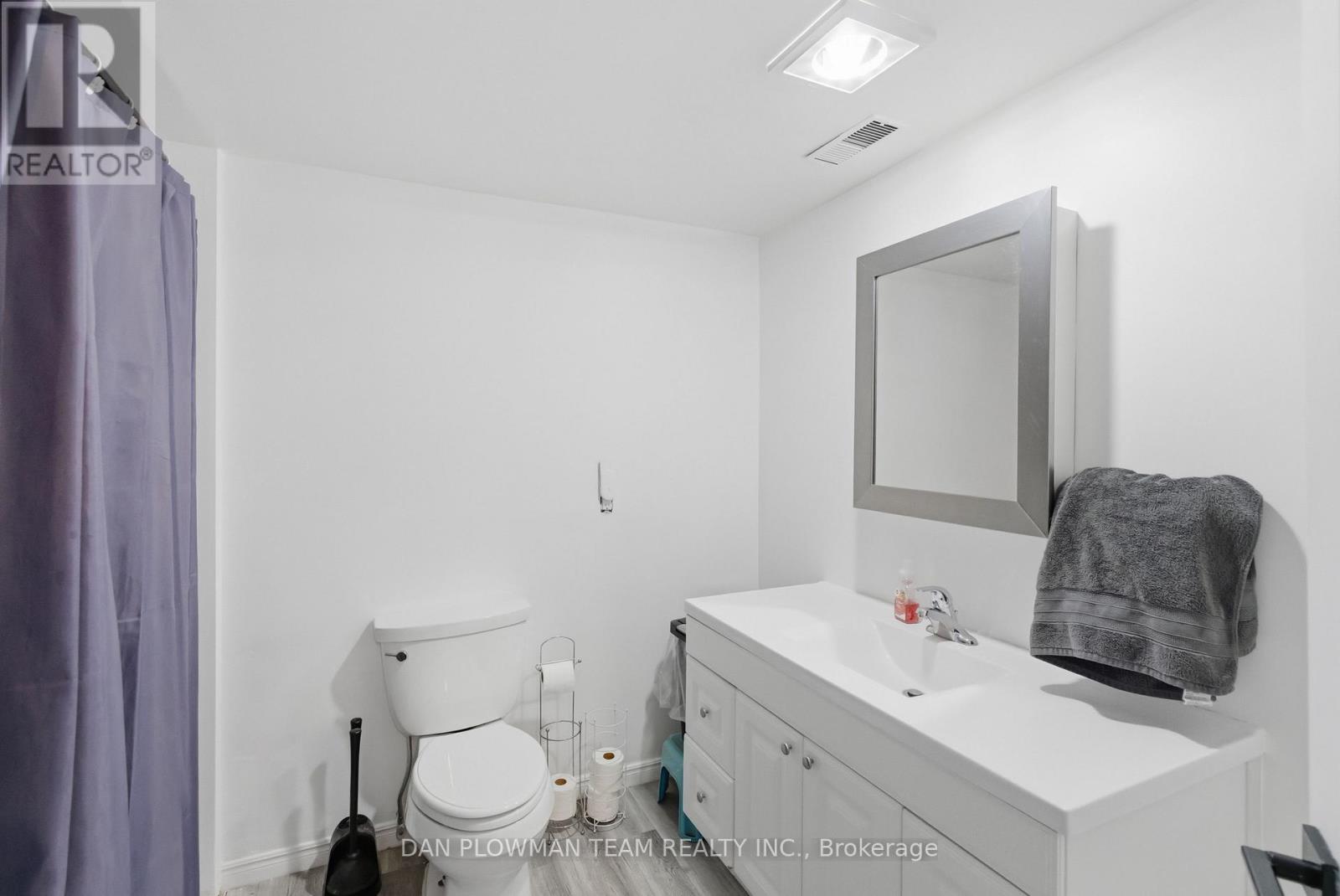 7 Oliver Court, Kawartha Lakes (Lindsay), Ontario  K9V 5V9 - Photo 42 - X12479301