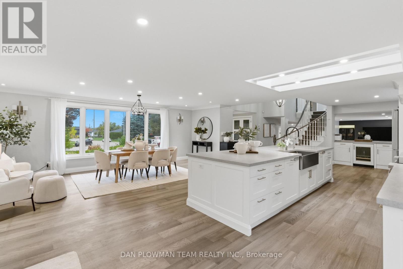 7 Oliver Court, Kawartha Lakes (Lindsay), Ontario  K9V 5V9 - Photo 9 - X12479301