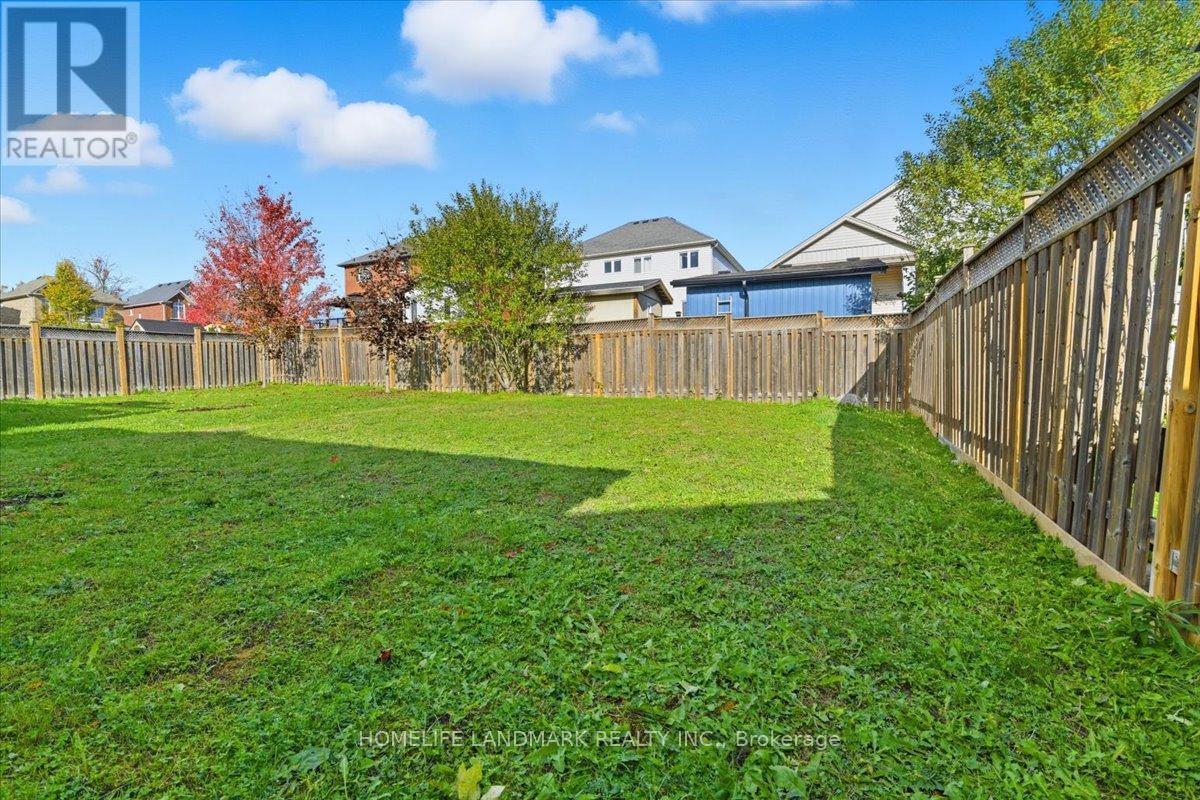 352 Blacksmith Way, Peterborough (Northcrest Ward 5), Ontario  K9L 0B4 - Photo 6 - X12479421