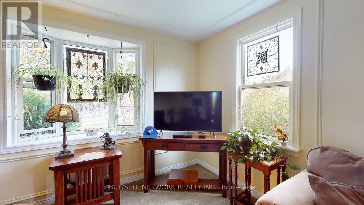 947 Division Road, Otonabee-South Monaghan, Ontario  K0L 2H0 - Photo 20 - X12479554