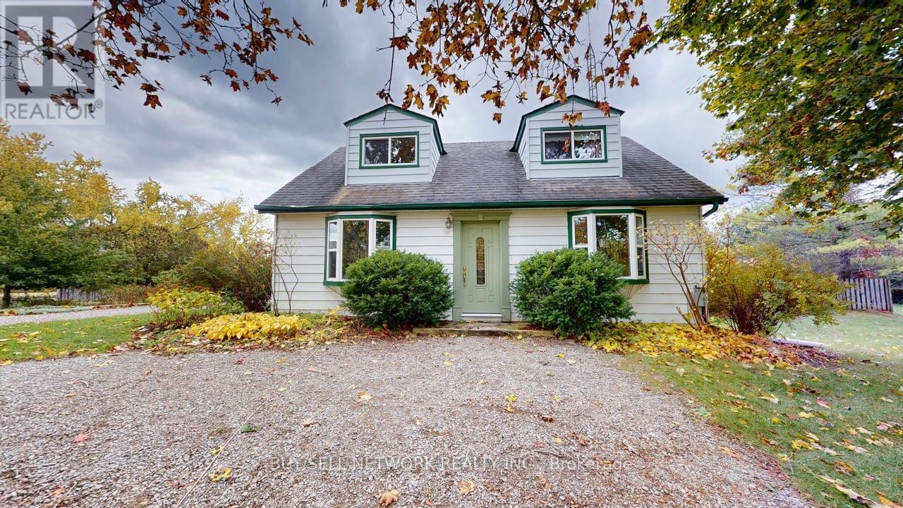 947 Division Road, Otonabee-South Monaghan, Ontario  K0L 2H0 - Photo 3 - X12479554