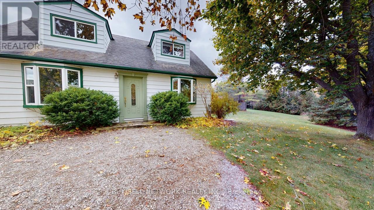 947 Division Road, Otonabee-South Monaghan, Ontario  K0L 2H0 - Photo 5 - X12479554