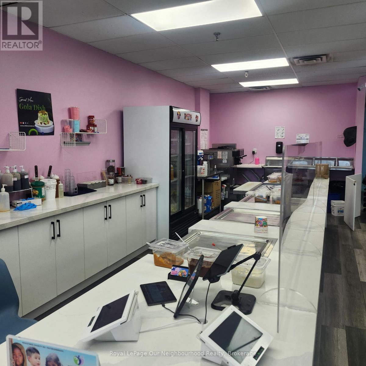 11 - 1135 Lansdowne Street W, Peterborough (Otonabee Ward 1), Ontario  K9J 7M2 - Photo 4 - X12479632