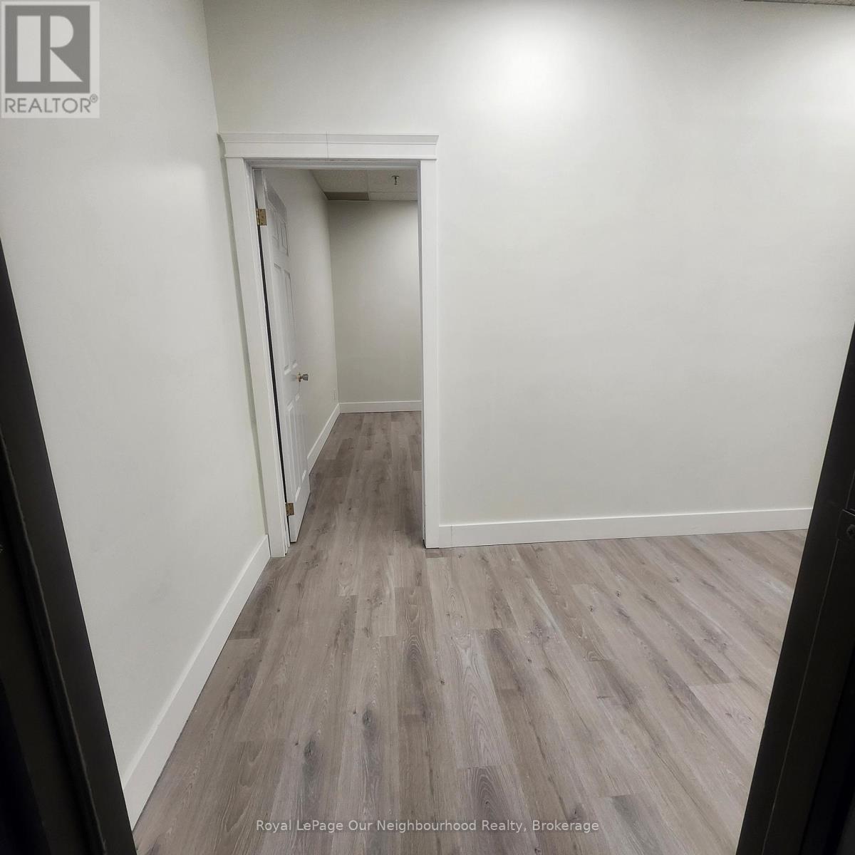 244 - 1135 Lansdowne Street W, Peterborough (Otonabee Ward 1), Ontario  K9J 7M2 - Photo 4 - X12479768