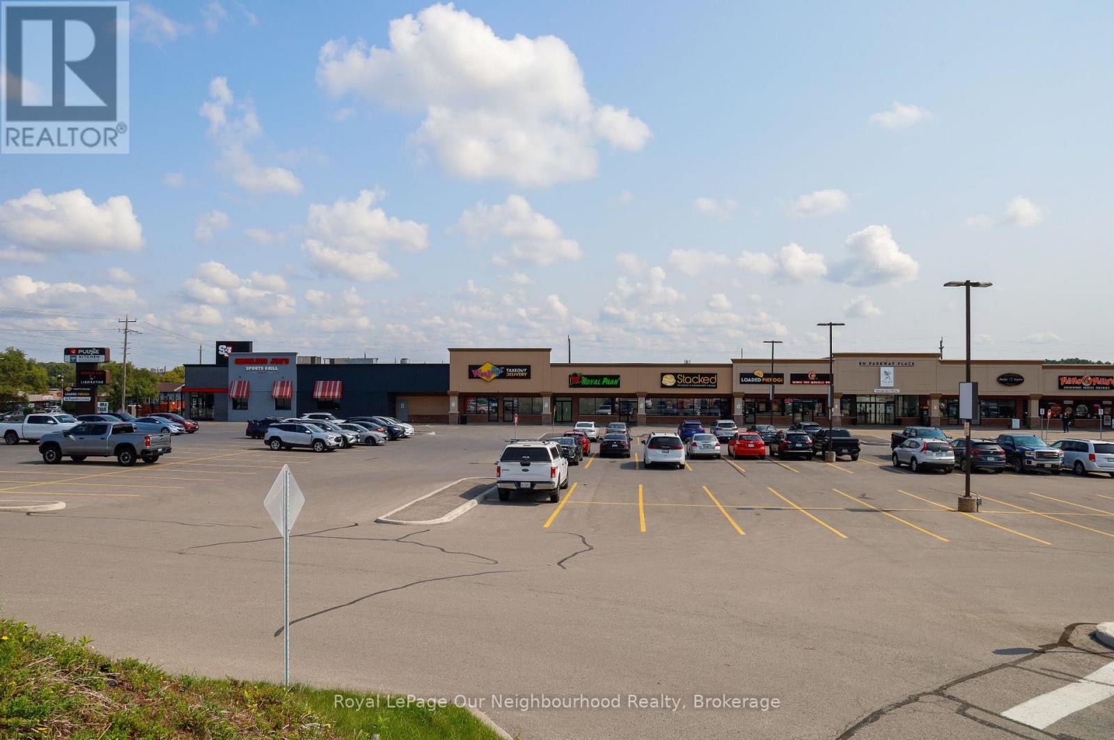 244 - 1135 Lansdowne Street W, Peterborough (Otonabee Ward 1), Ontario  K9J 7M2 - Photo 5 - X12479768