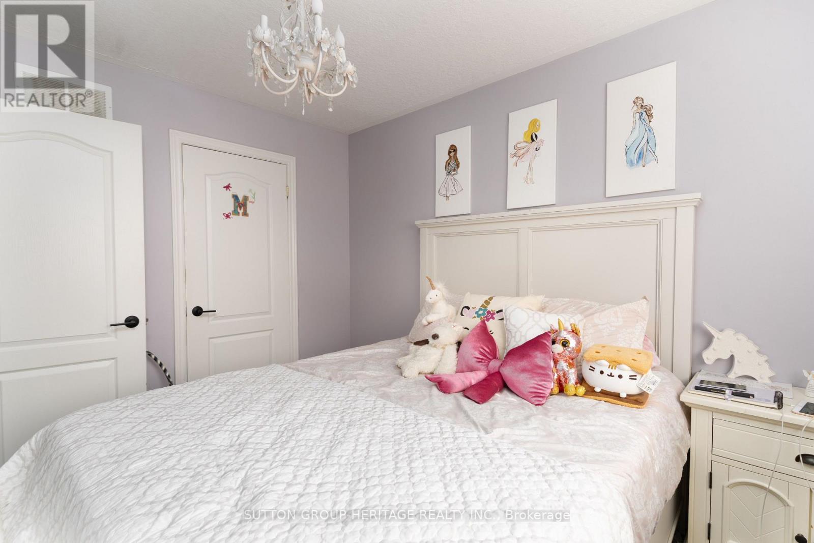 99 Sweetnam Drive, Kawartha Lakes (Lindsay), Ontario  K9V 0A6 - Photo 14 - X12479915