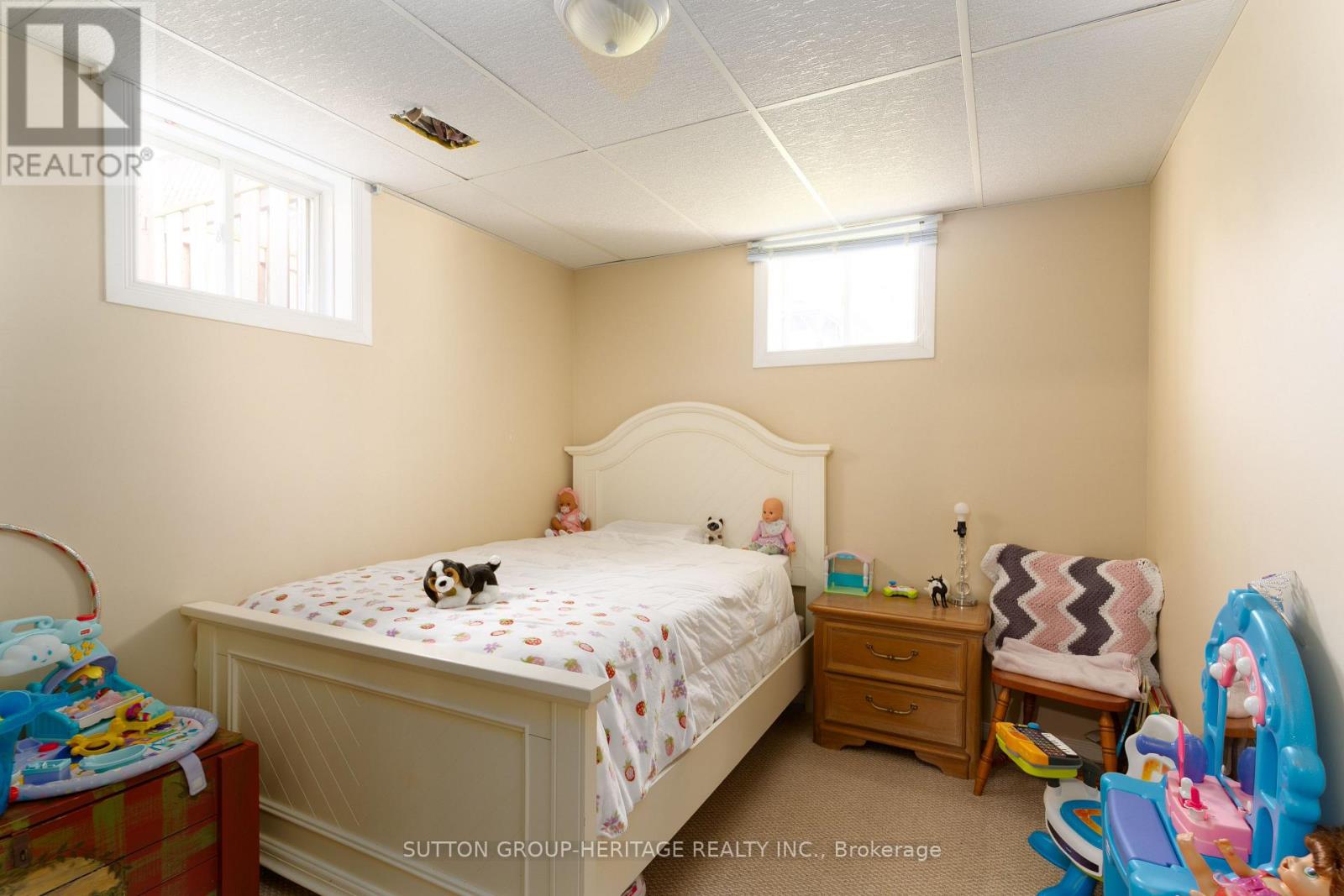 99 Sweetnam Drive, Kawartha Lakes (Lindsay), Ontario  K9V 0A6 - Photo 19 - X12479915