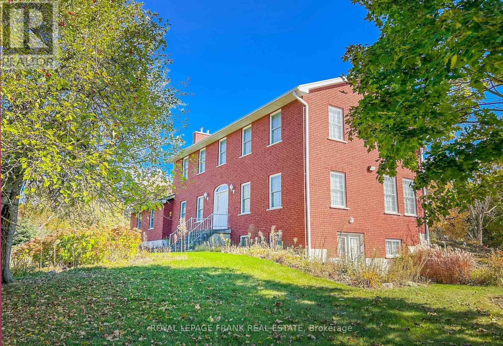 556 Hwy 7a Highway, Kawartha Lakes (Manvers), Ontario  L0A 1A0 - Photo 15 - X12480395