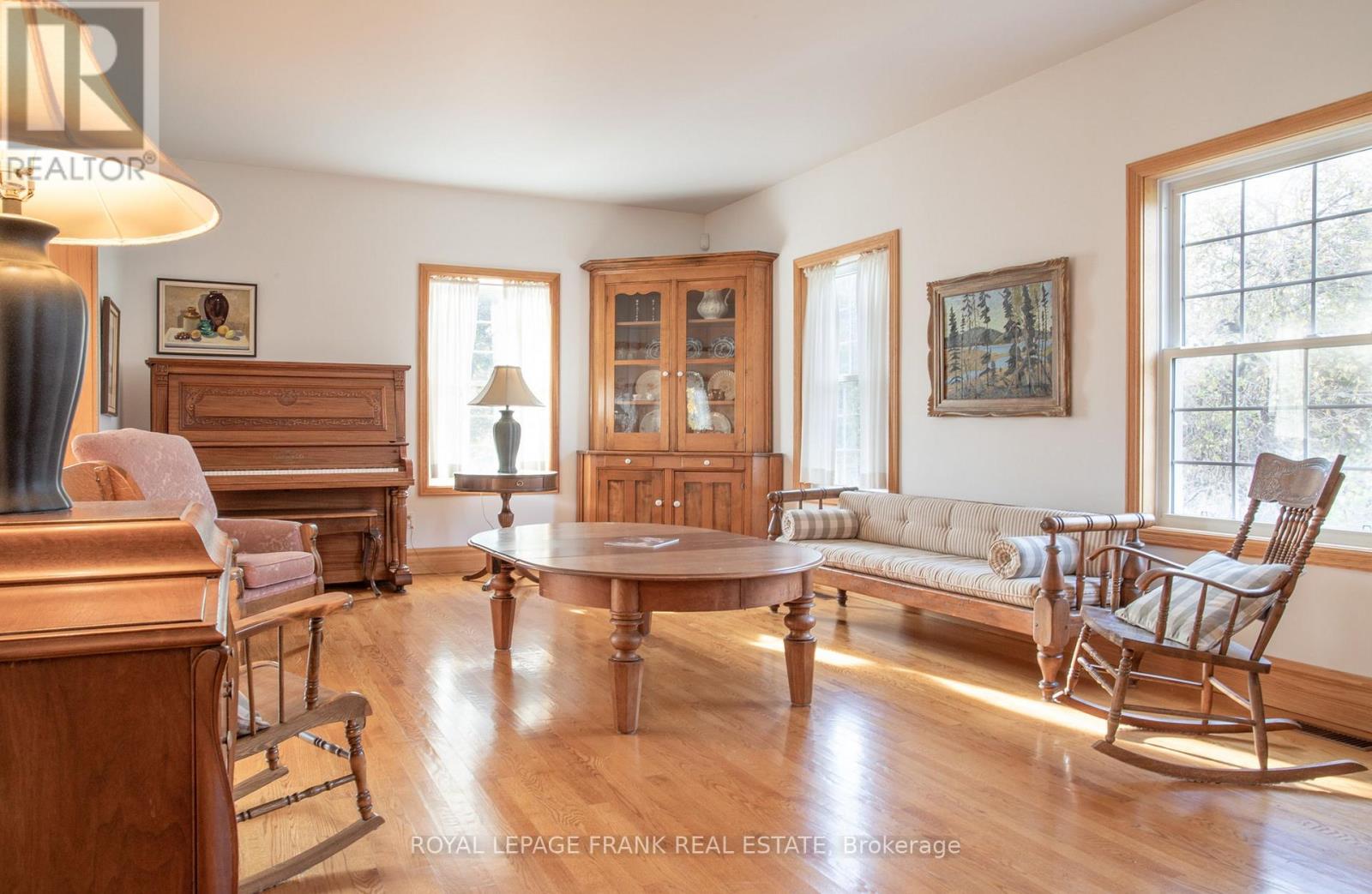 556 Hwy 7a Highway, Kawartha Lakes (Manvers), Ontario  L0A 1A0 - Photo 18 - X12480395