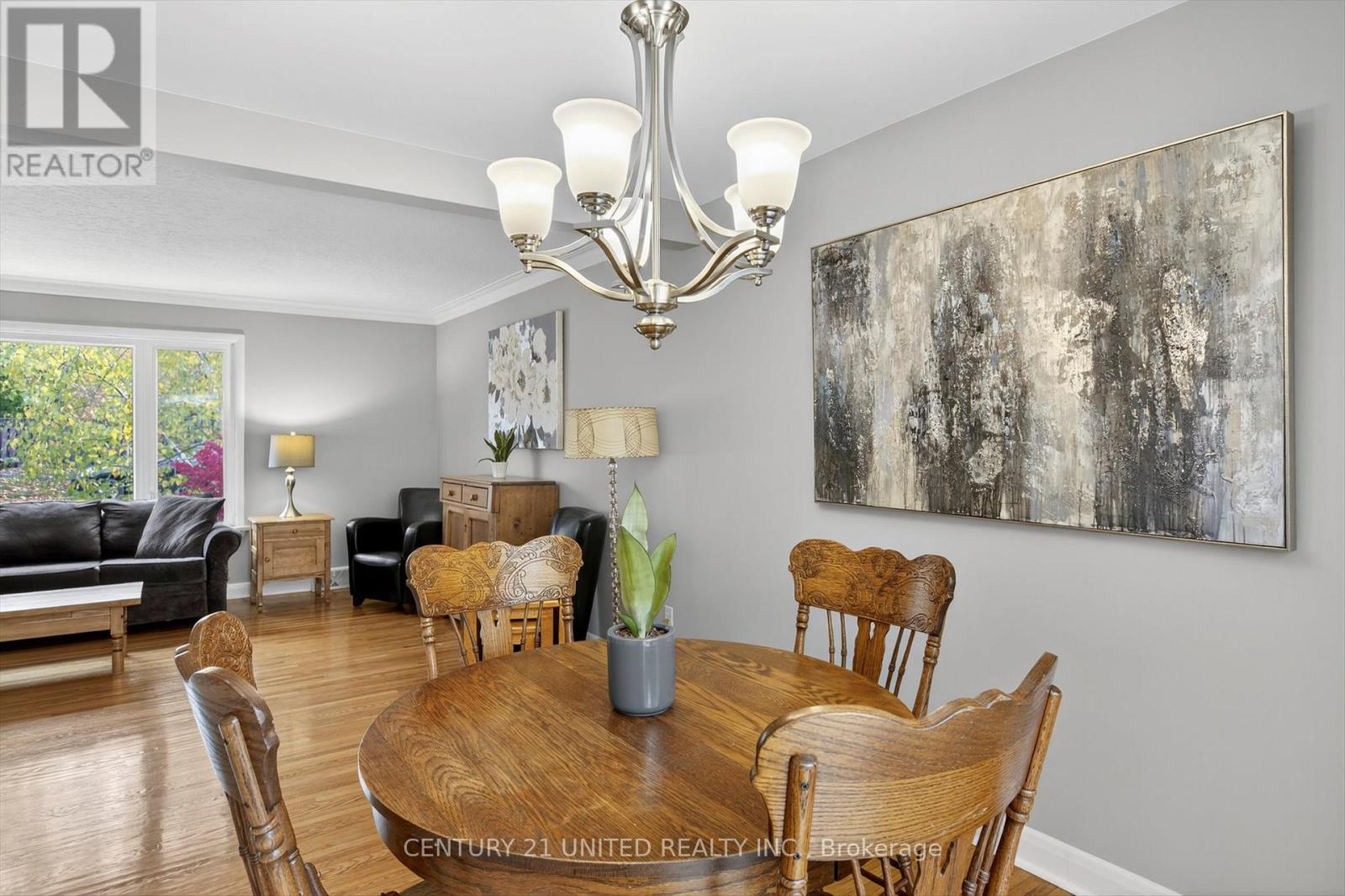 715 Stannor Drive, Peterborough (Town Ward 3), Ontario  K9J 4S9 - Photo 10 - X12480474