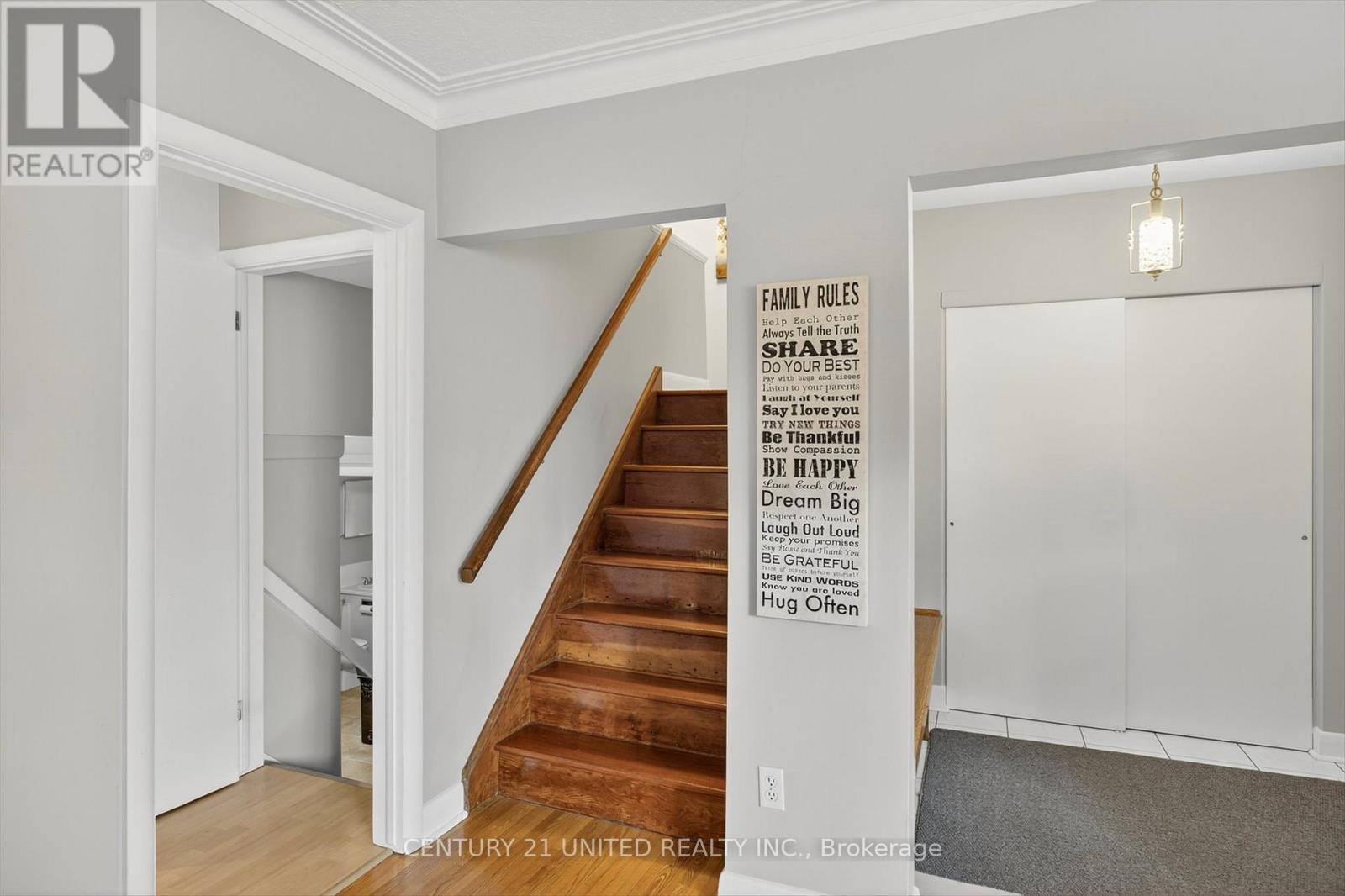 715 Stannor Drive, Peterborough (Town Ward 3), Ontario  K9J 4S9 - Photo 13 - X12480474