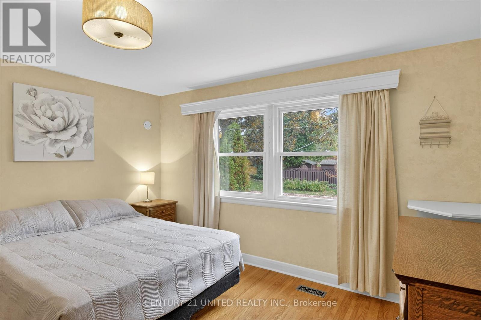 715 Stannor Drive, Peterborough (Town Ward 3), Ontario  K9J 4S9 - Photo 15 - X12480474